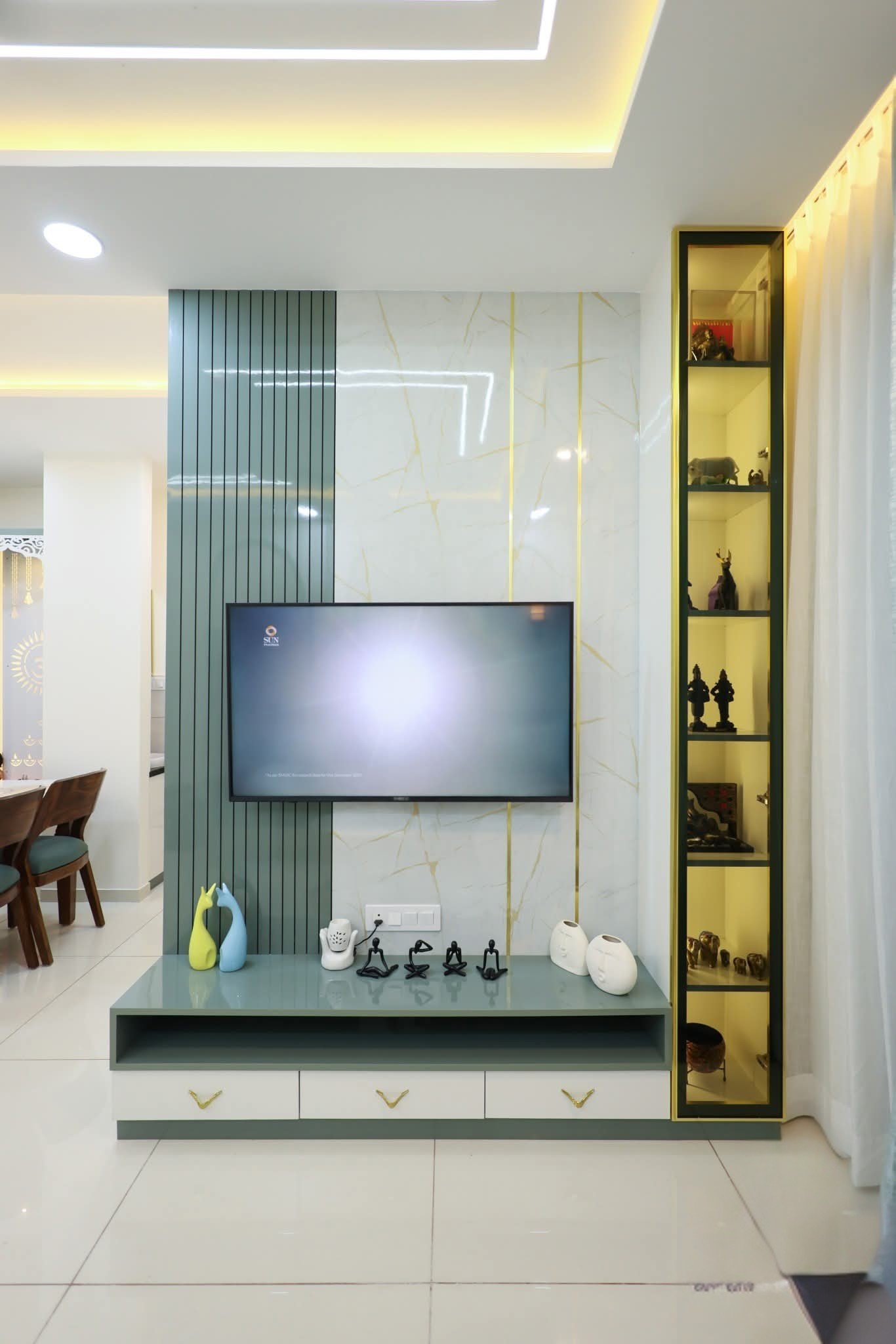 d757375b-7c42-4180-a968-0ce51a03fadd